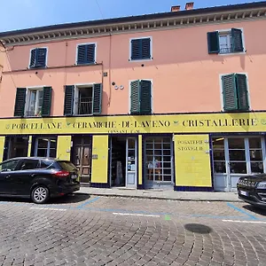 Gli Specchi , Lucca Italia