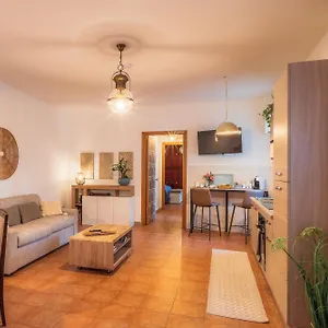 Casa Marina , Palermo Italia